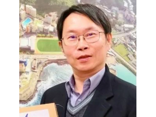 李明安
